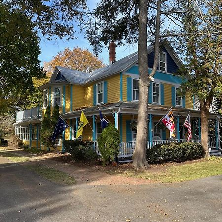 Inn On Fox Meadow - Spacious Victorian Inn Gaithersburg Ngoại thất bức ảnh