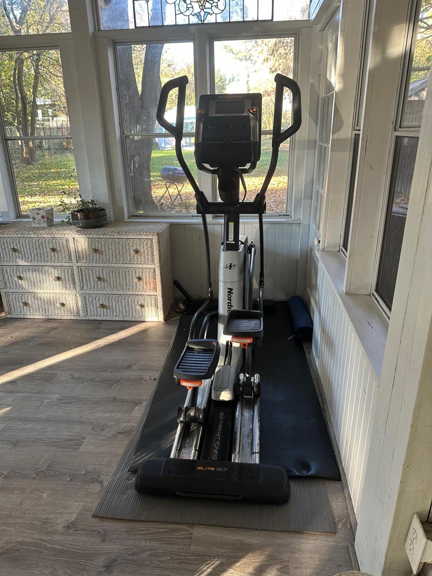 Inn On Fox Meadow - Spacious Victorian Inn Gaithersburg Ngoại thất bức ảnh